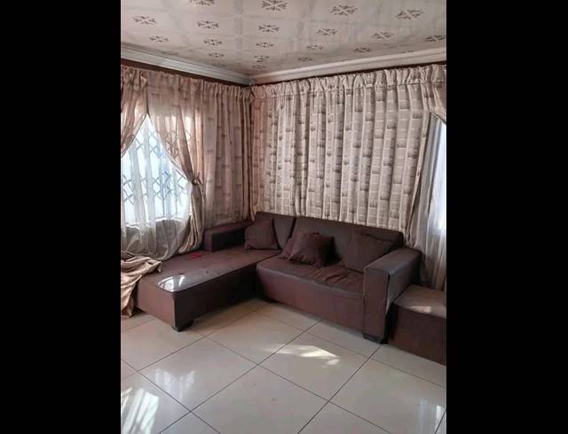 2 BEDROOM PROPERTY TO RENT IN PROTEA GLEN
